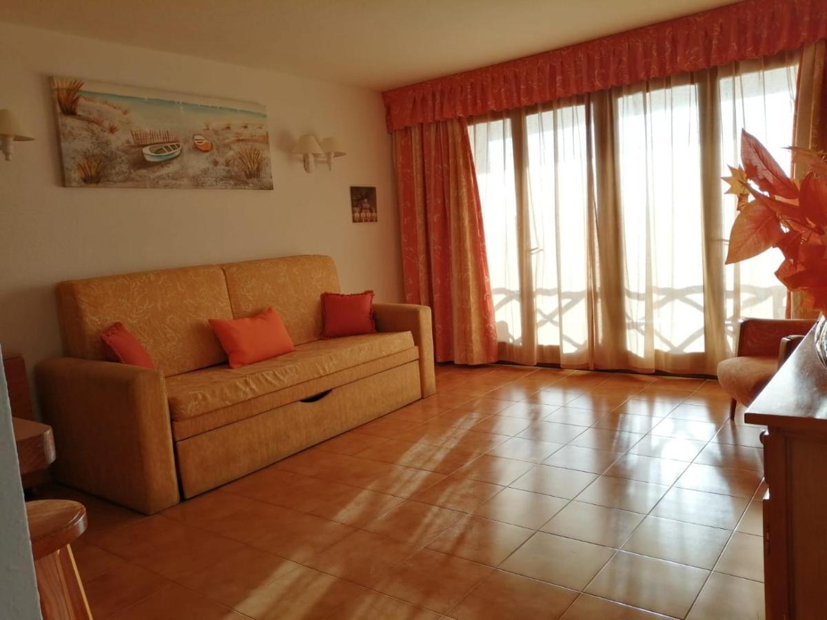Apartament Neptuno Playa 12 *